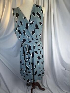 Loft Country Blue Sleeveless Midi Cross Over Tie Waist Feather Pattern Large